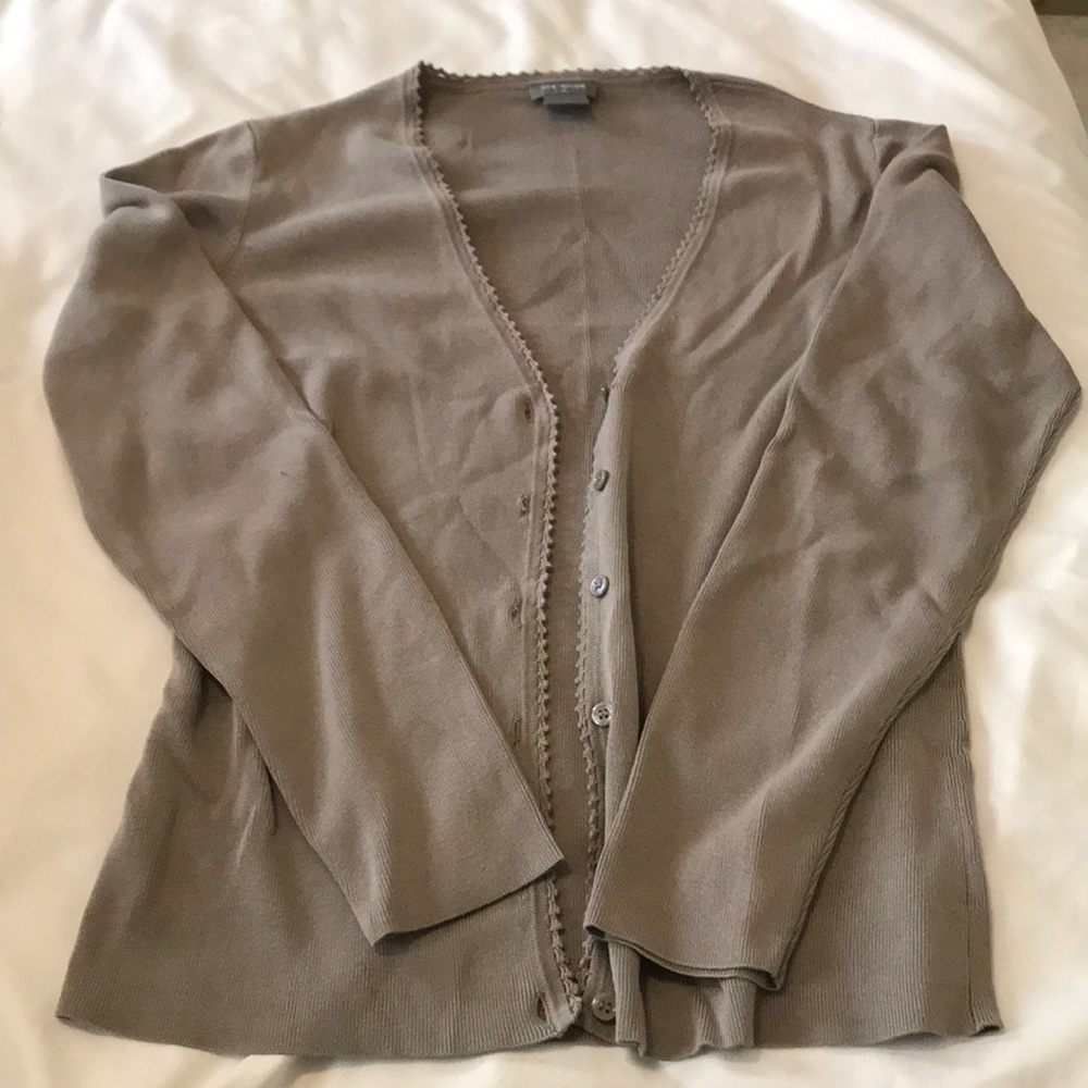 🌸 Ann Taylor Button Up Cardigan Size S💞